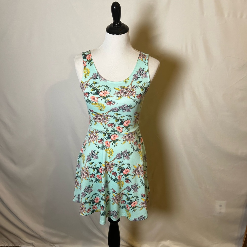 Divided patterned casual dress